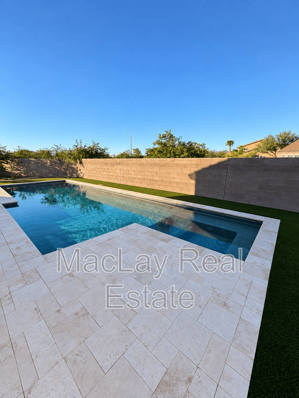 Casa Grande House: 285 S San Gregorio ln