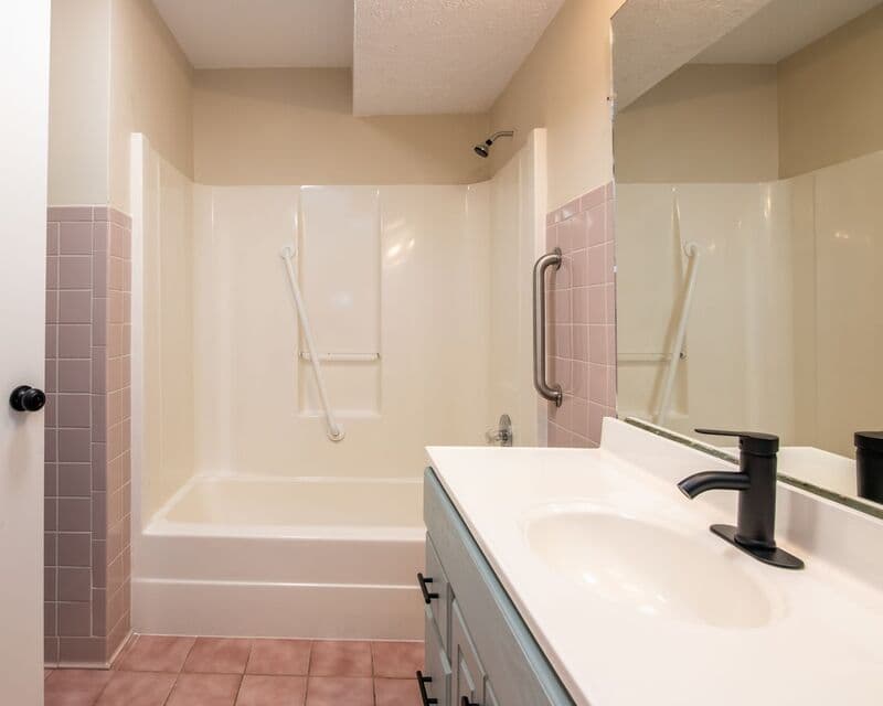 Birmingham House: 629 McCary SW
