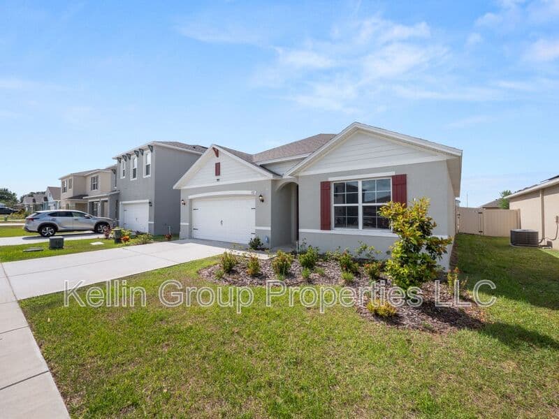 Haines City House: 972 Serchio St