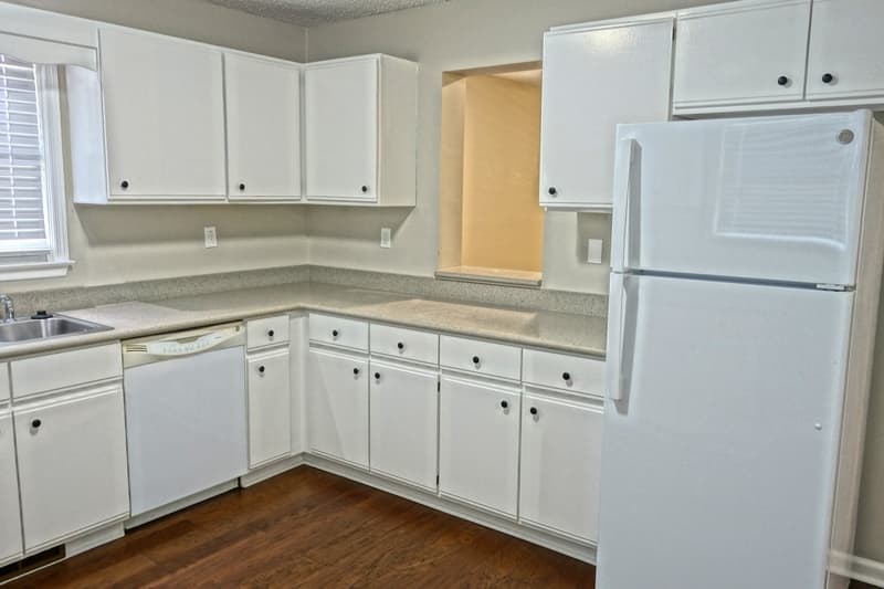 Huntsville House: 1705 Toll Gate Road SE