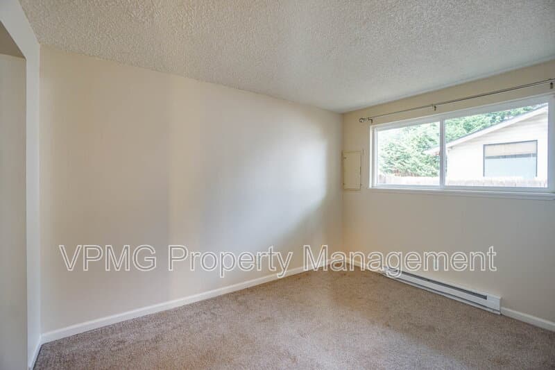 Vancouver Condo: 3208 M St