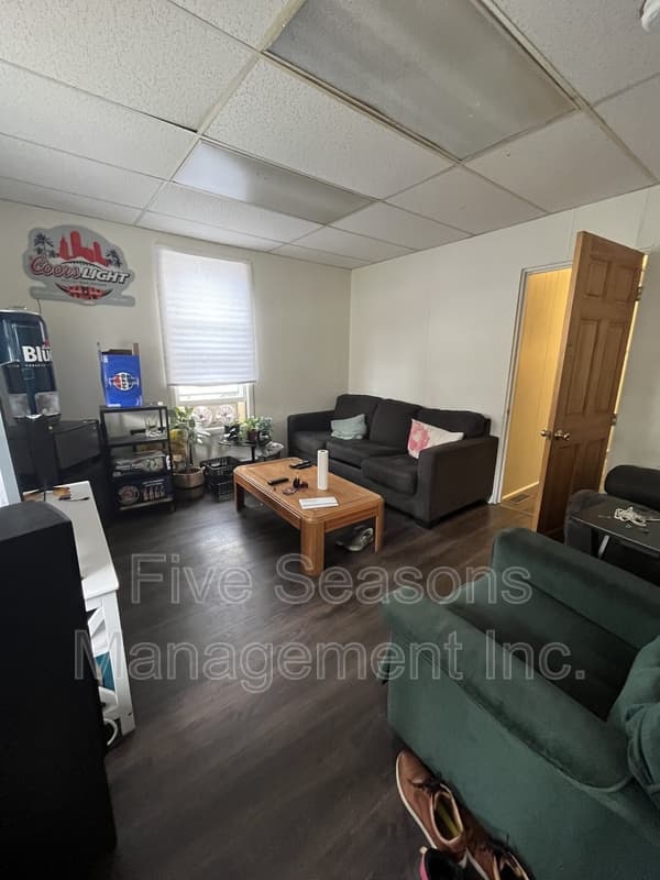 Burlington Condo: 22 Orchard Terrace - 1