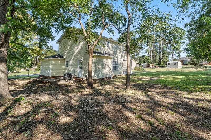 Evans House: 531 Travis Ct