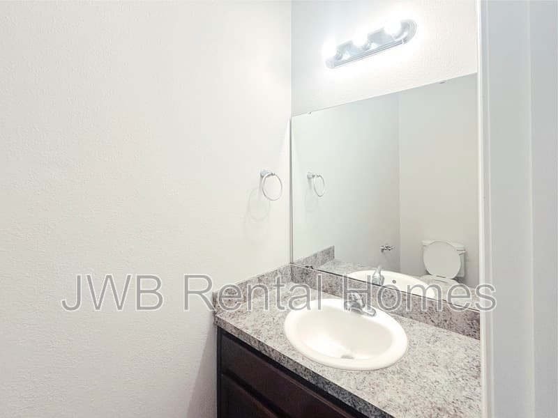 Jacksonville House: 8520 Cocoa Ave