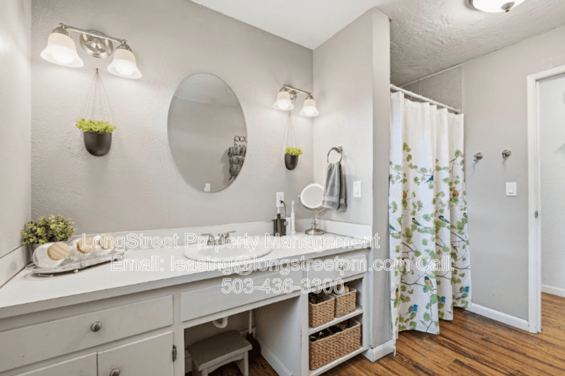 Corvallis House: 1100 NW 19th St