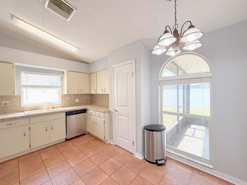 Valrico House: 1118 Hardwood Drive