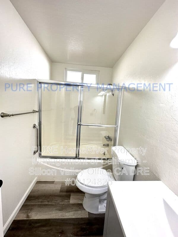Watsonville House: 555 Bridge Street