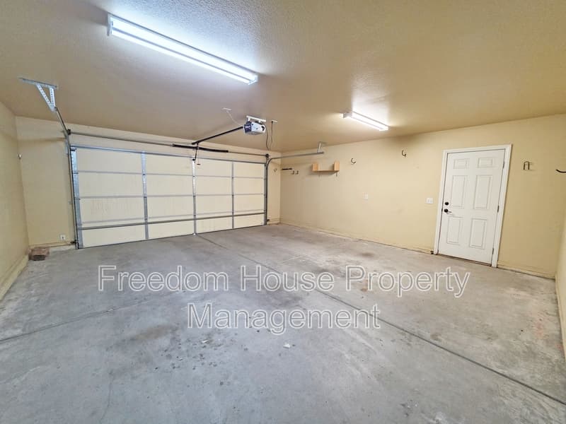 Pahrump House: 410 East Bellville Road