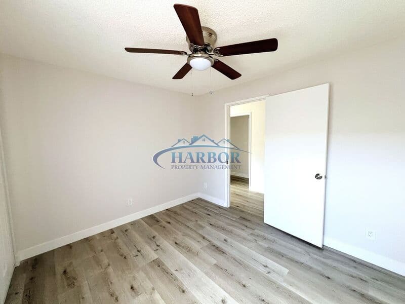 San Pedro House: 2315 S. Grand Avenue