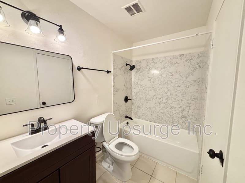 Redding Condo: 715 Mary St