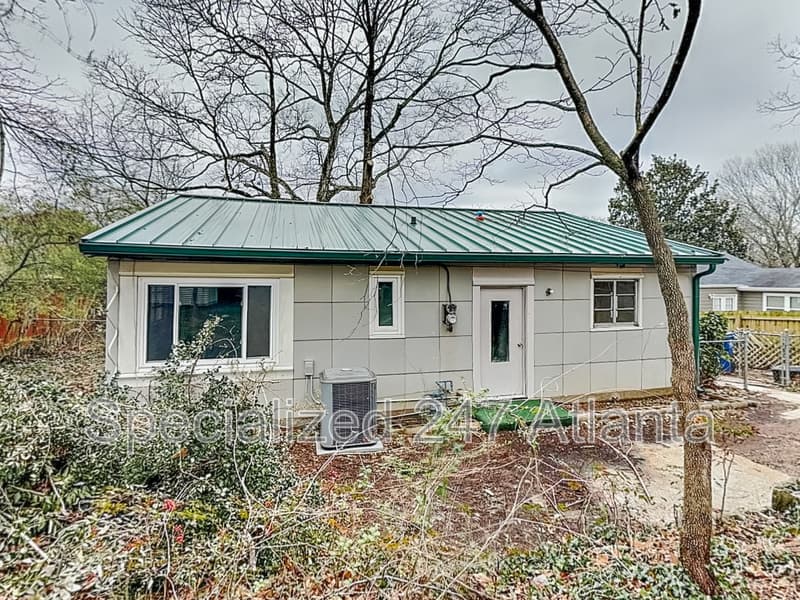 Atlanta House: 832 Burchill St SW