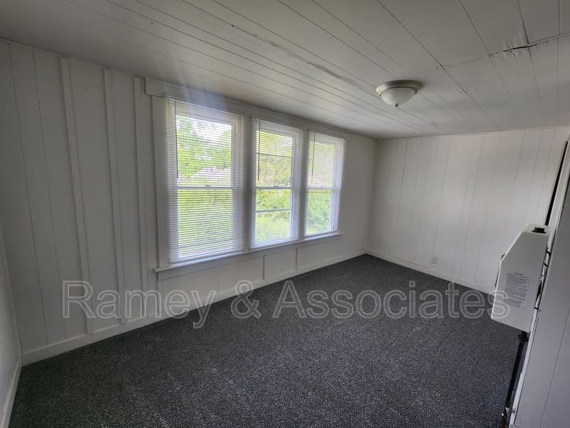 Louisville Condo: 1122 Larchmont Ave