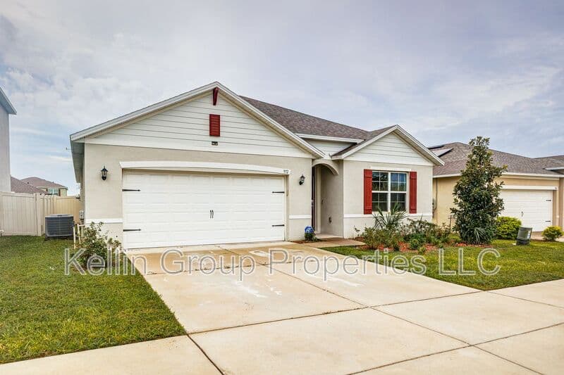 Haines City House: 972 Serchio St