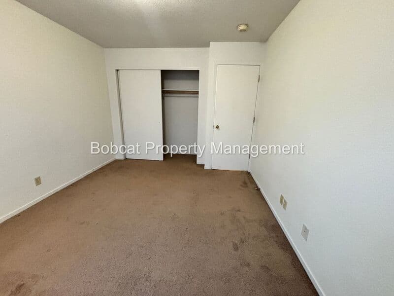 Dayton Condo: 136 Dayton Village Parkway