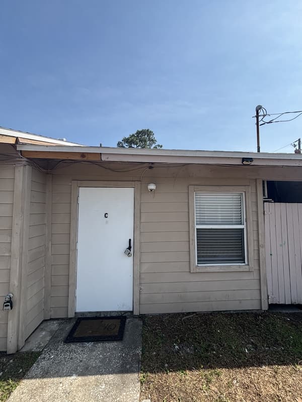 Largo Condo: 1624 Coral Way Unit C