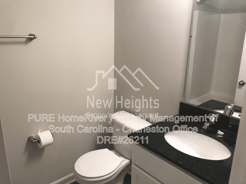 Goose Creek House: 160 Buchanan Cir