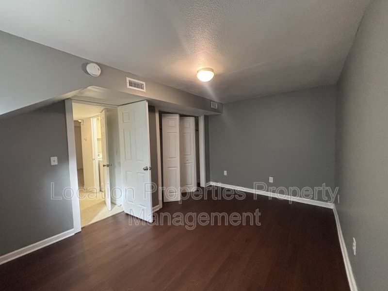 Lawrence House: 828 Maine Street