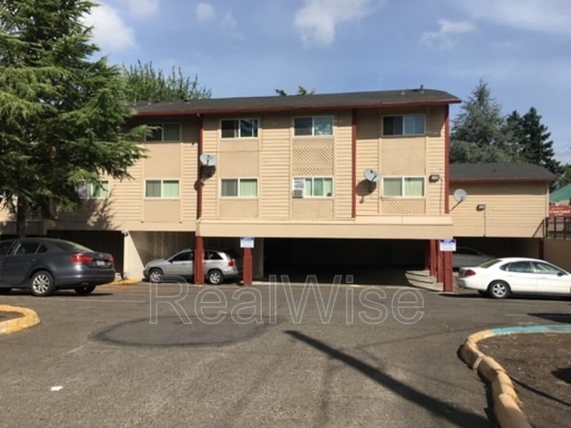 Portland Condo: 13423 SE Stark St