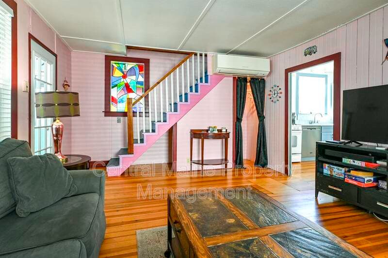 Old Orchard Beach House: 20 13th Street