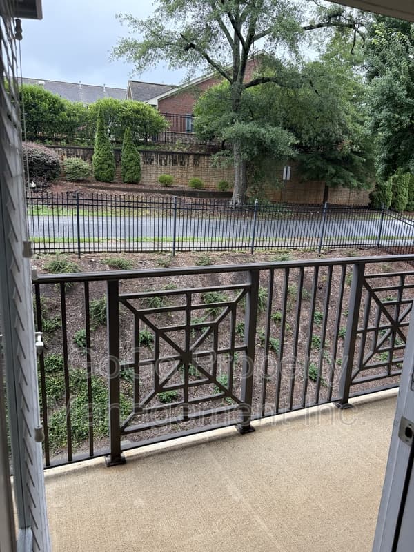 Greenville Condo: 1001 South Church Street - 209