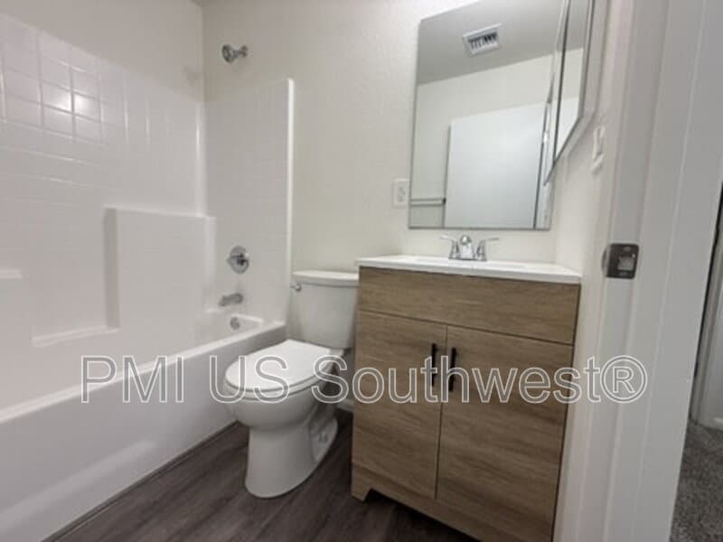 Bullhead City Condo: 405 Anna Circle