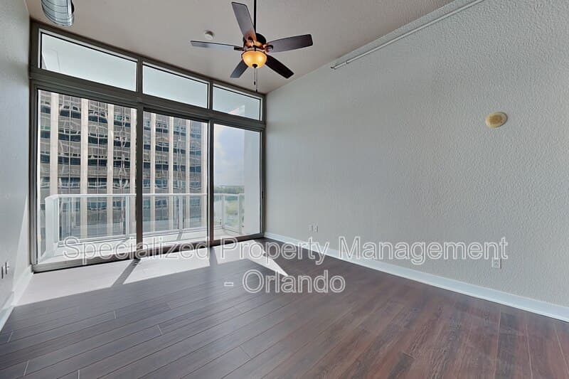 Orlando House: 150 E Robinson St