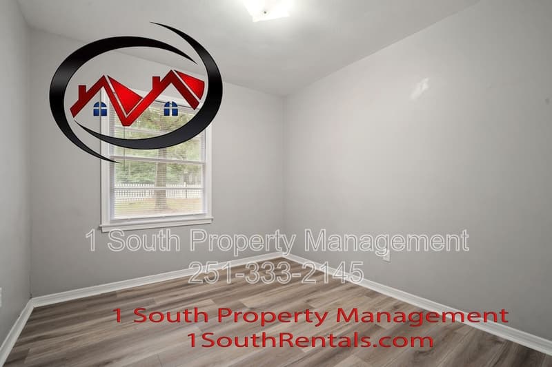 Mobile House: 916 Wendover Road