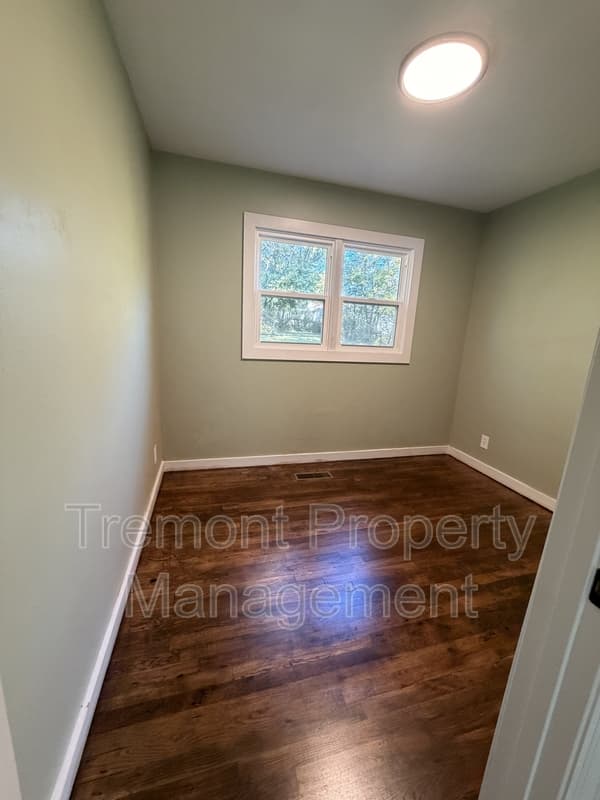 Chattanooga House: 5241 Lomnick Street