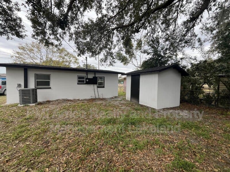 Lake Wales House: 444 Alabama Street