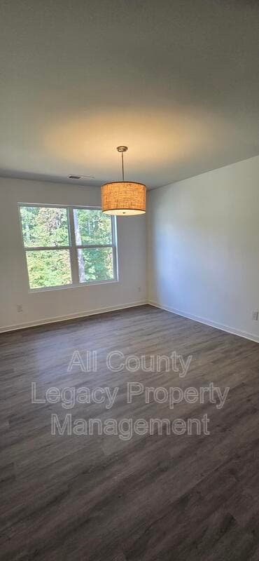 Covington House: 25 Lena Ct