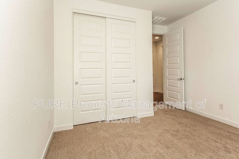 Phoenix House: 9524 W Flower St