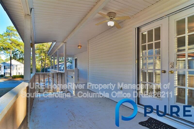 Columbia House: 17A Battery Walk Ct