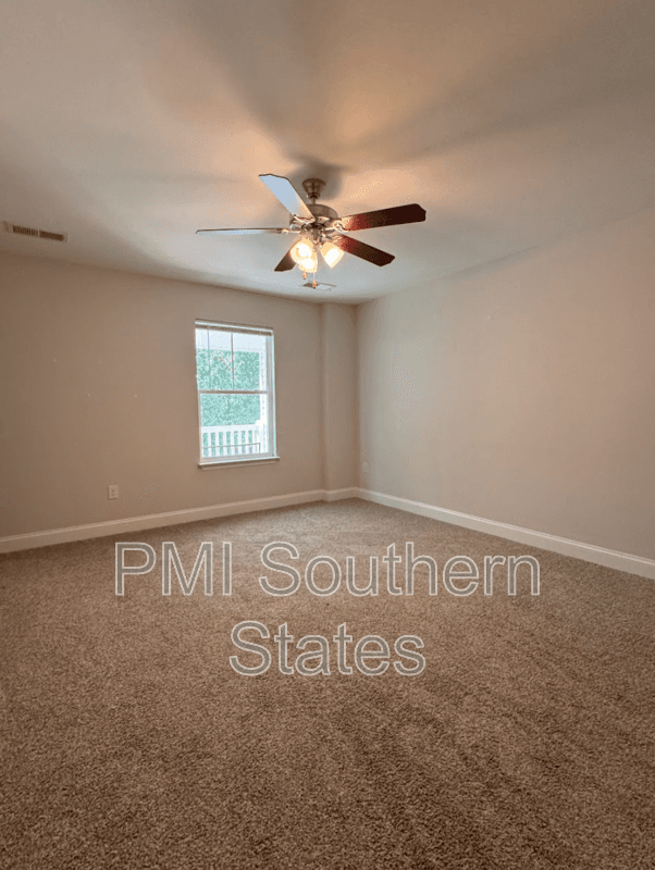 Easley Condo: 200 Walnut Hill Dr