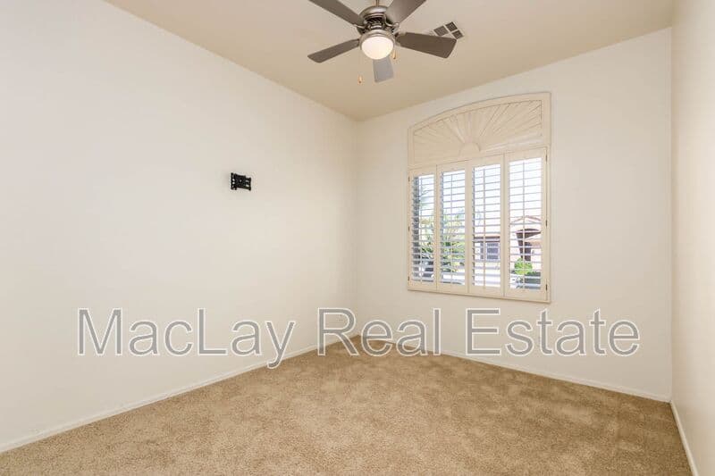Chandler House: 3820 S Barberry Pl