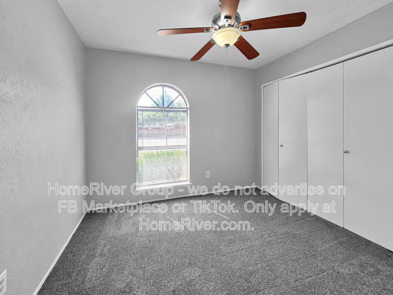 North Richland Hills House: 6905 Mid Cities Blvd