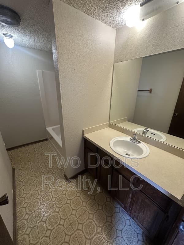 Oklahoma City House: 2900 SW 86th Street
