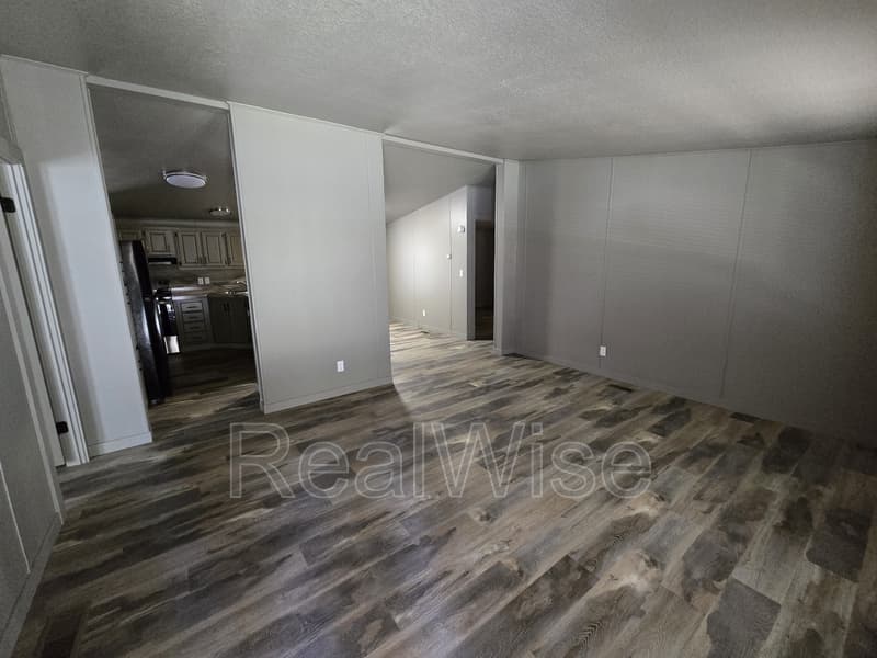 Idleyld Park House: 21370 N Umpqua Hwy