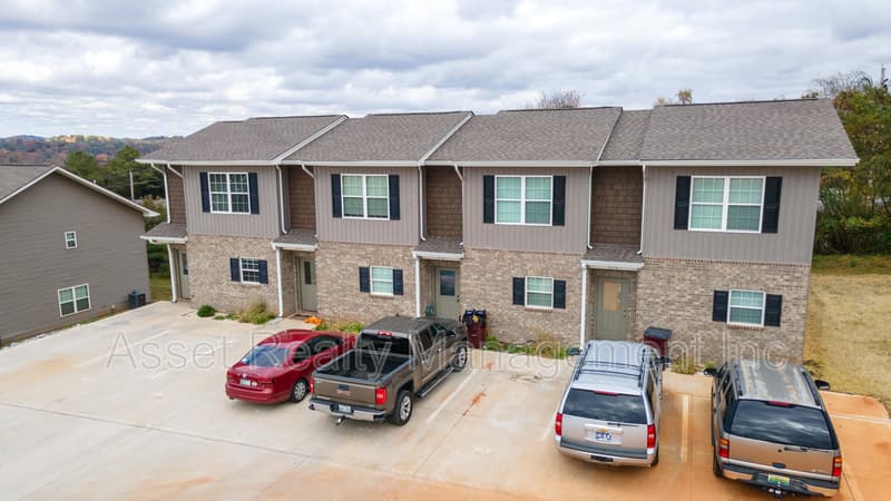 Louisville Condo: 916 Warrior Hill Drive - 1