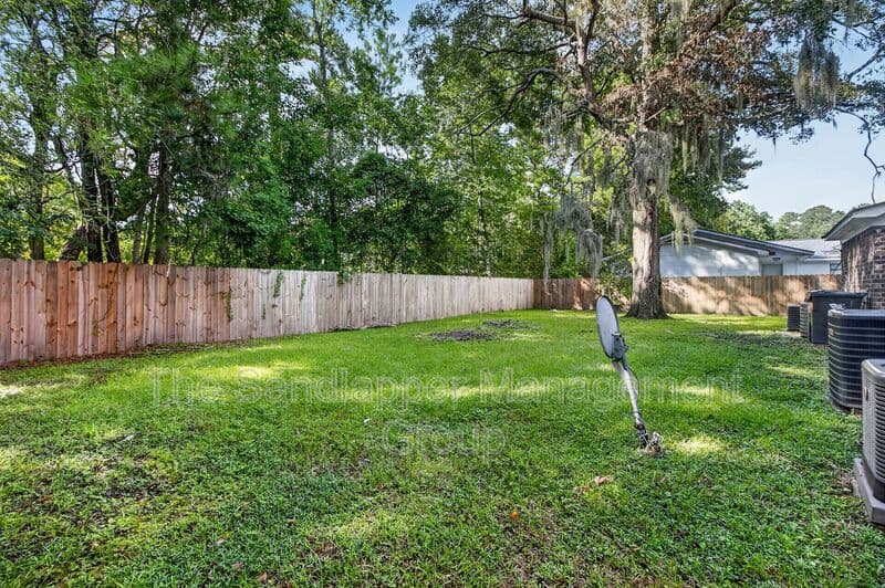 Summerville Townhome: 126 Langley Drive