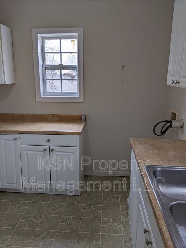 Savannah Condo: 1124 Collins Street
