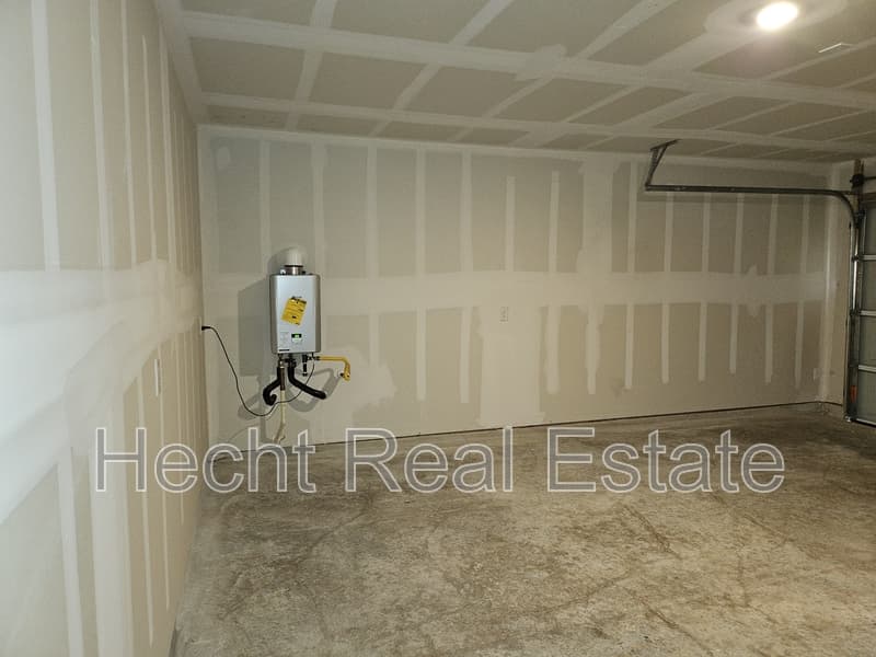 Seguin House: 9144 Luciano Place