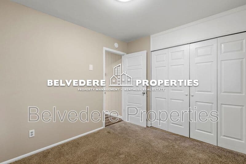 Greensboro House: 3005 Kilkenny Ave