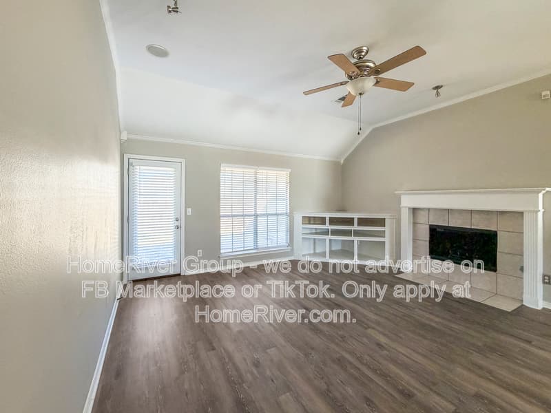 Frisco House: 8101 Durham Dr