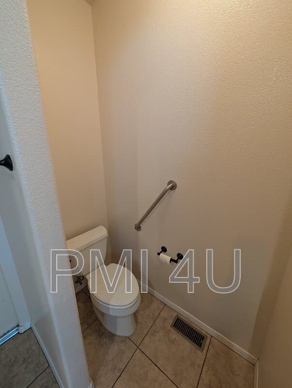 Albuquerque House: 12612 Carmel Ct NE