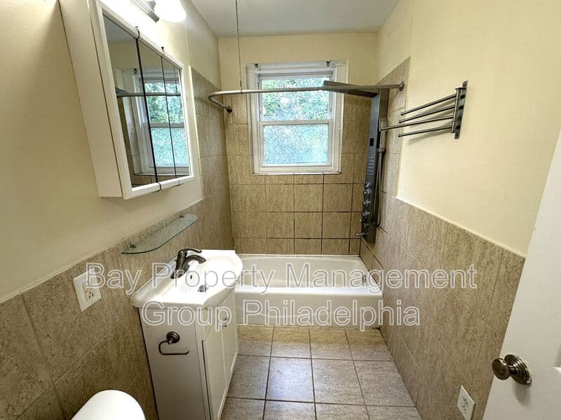 Philadelphia Condo: 437 W School House Ln