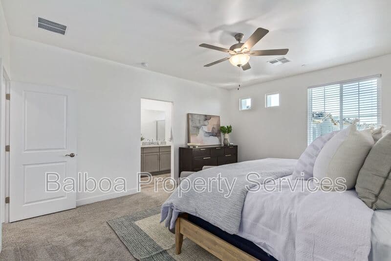 Mesa Townhome: 3230 E Thomas Rd