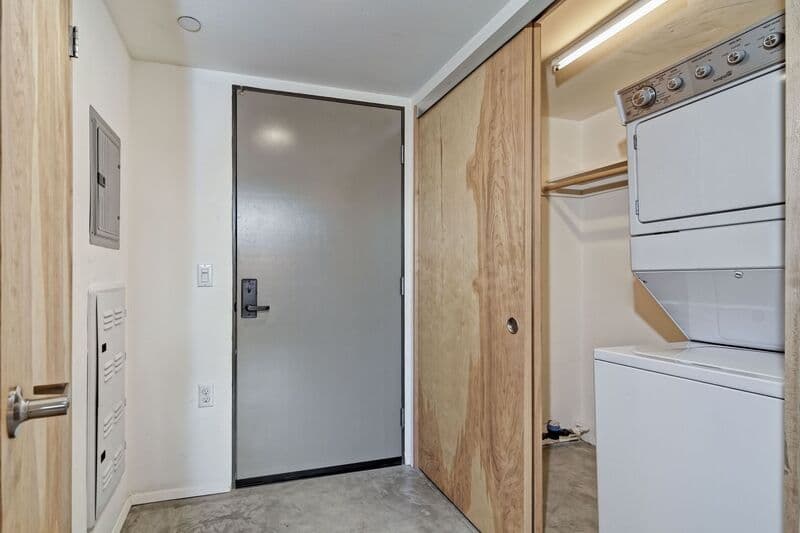 San Diego Condo: 2870 4th Ave
