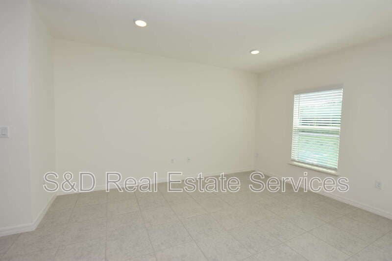 Lakeland House: 3913 Academia Ave.