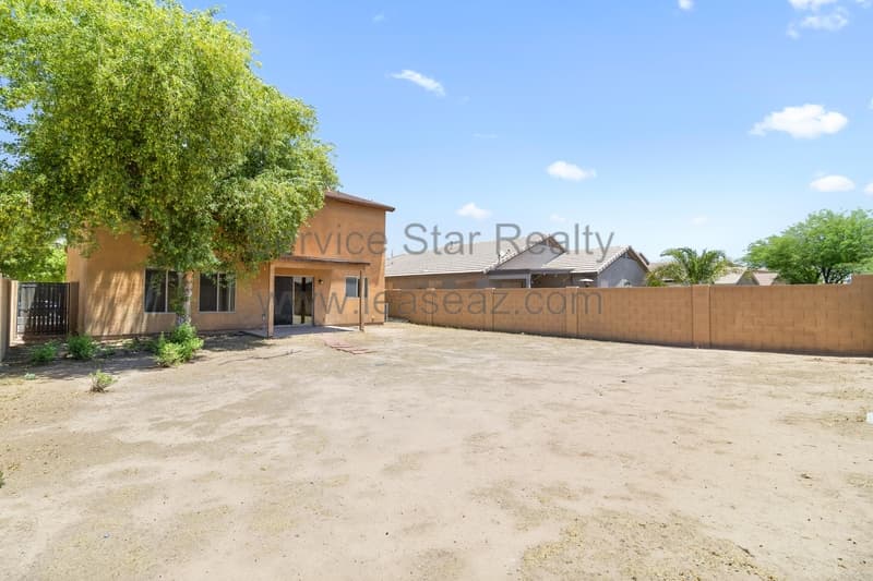 Maricopa House: 41881 W Avella Dr