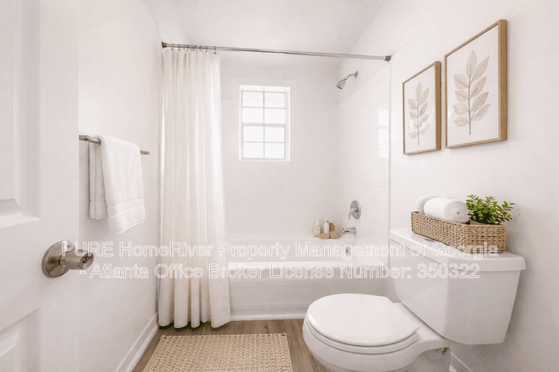 Atlanta House: 379 Atwood St SW